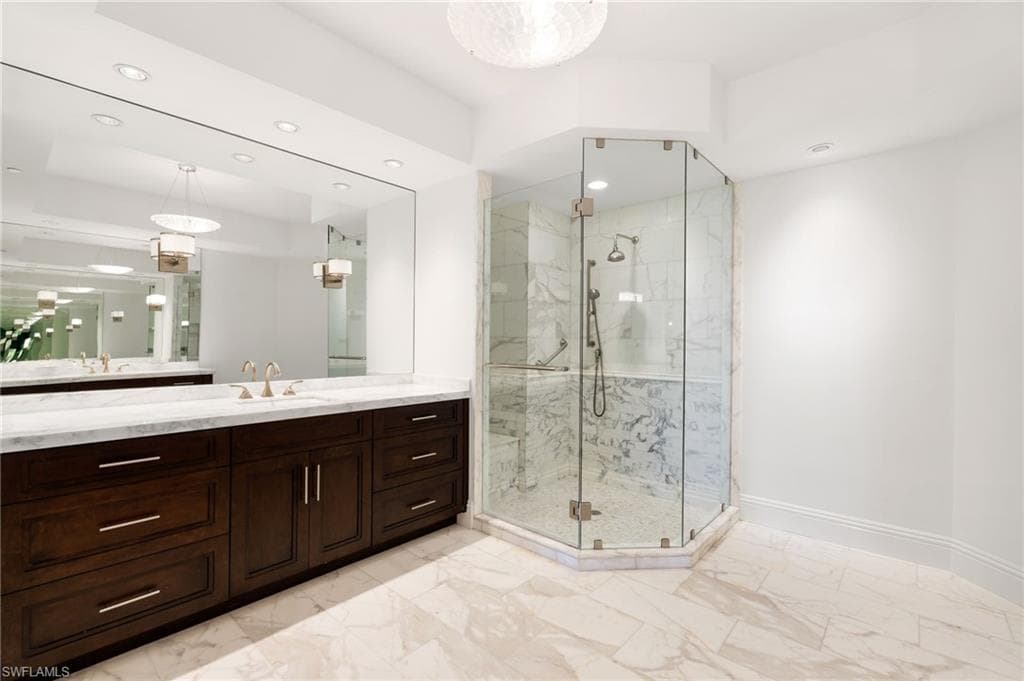 8787 Bay Colony Dr 2004/2005, Naples, FL 34108-12