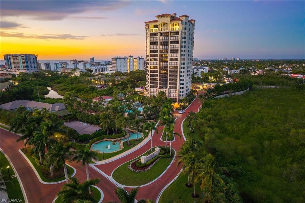 8787 Bay Colony Dr 2004/2005, Naples, FL 34108-13