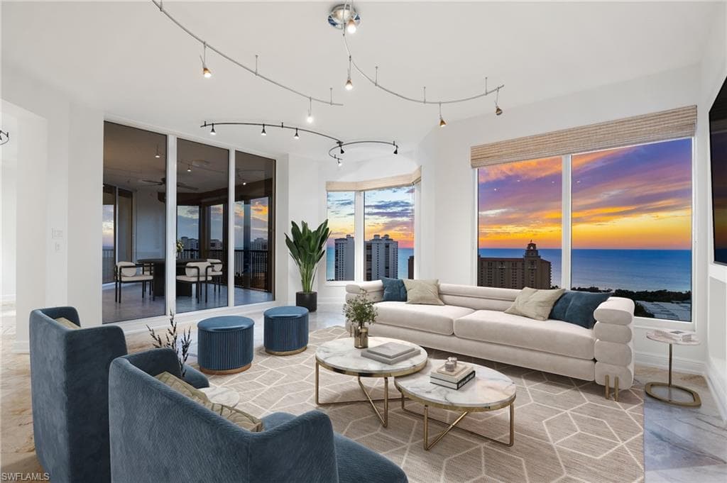 8787 Bay Colony Dr 2004/2005, Naples, FL 34108-1