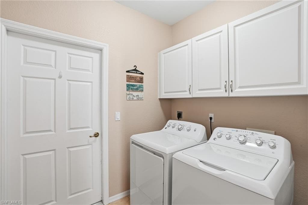 3505 Arclight Ct, Fort Myers, FL 33916-27