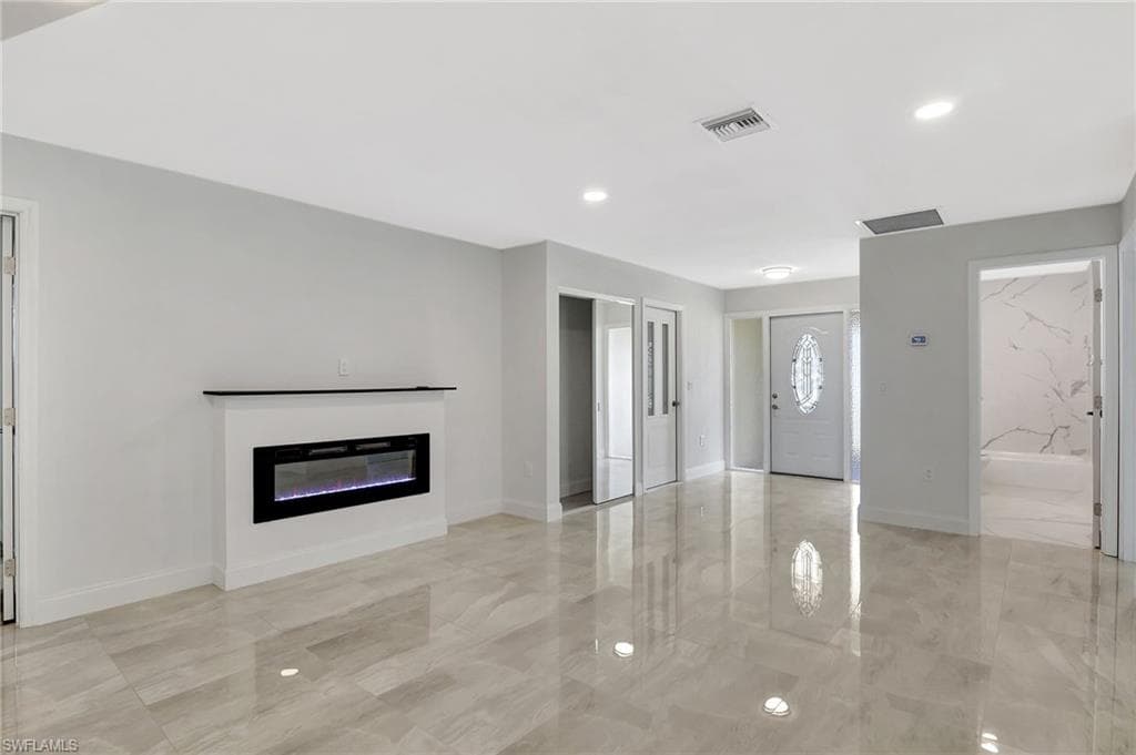 11 Rivard Rd 19, Naples, FL 34112-8