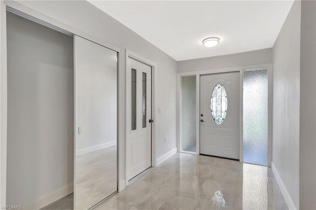 11 Rivard Rd 19, Naples, FL 34112-2