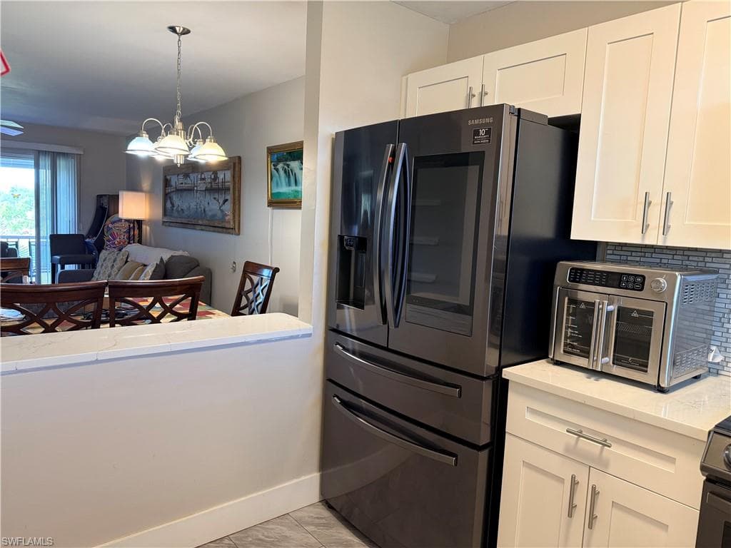 160 Turtle Lake Ct 303, Naples, FL 34105-9