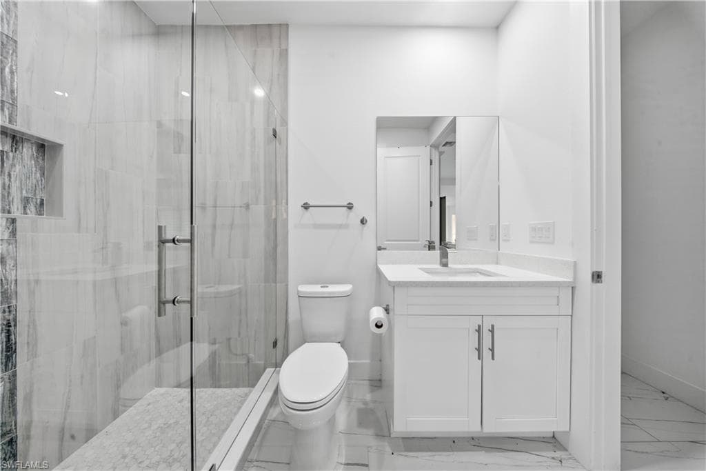 1124 35th Ln, Cape Coral, FL 33909-26