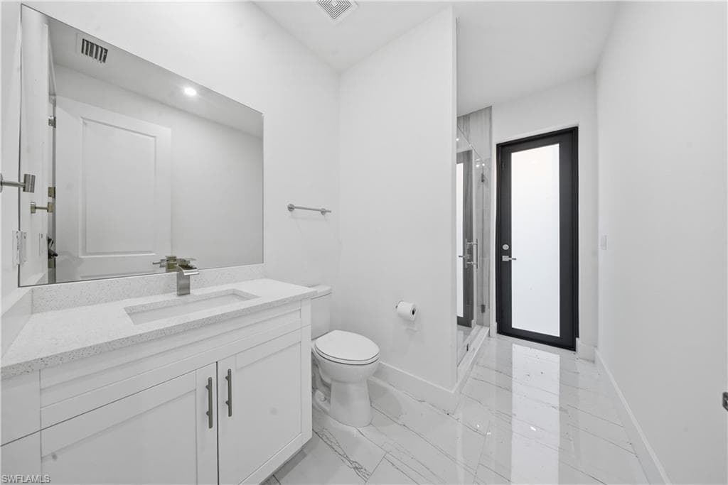 1124 35th Ln, Cape Coral, FL 33909-31