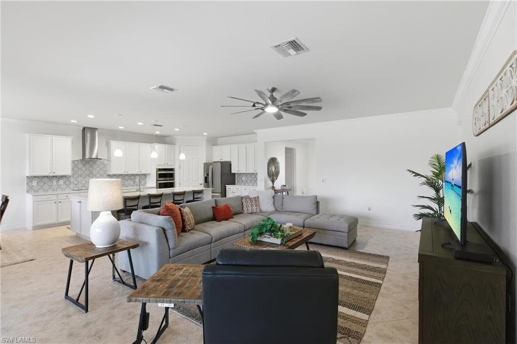 11041 Castlereagh St, Fort Myers, FL 33913-3