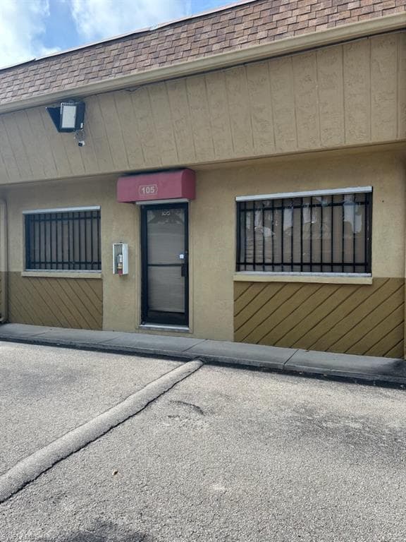 960 Chalmer Dr 105, Marco Island, FL 34145-4