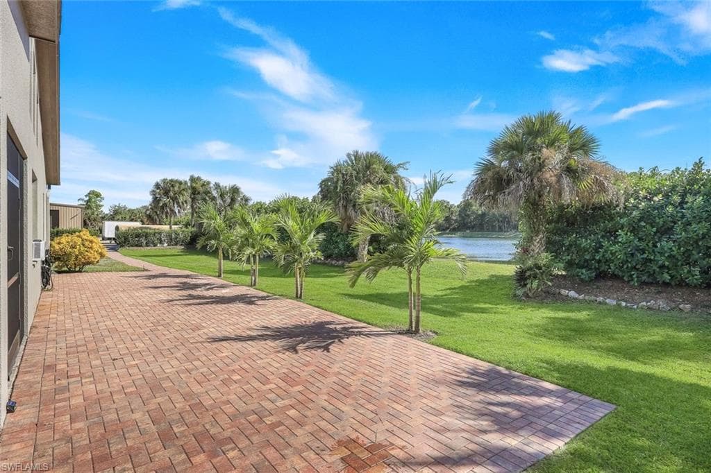 5630 Copper Leaf Ln, Naples, FL 34116-42