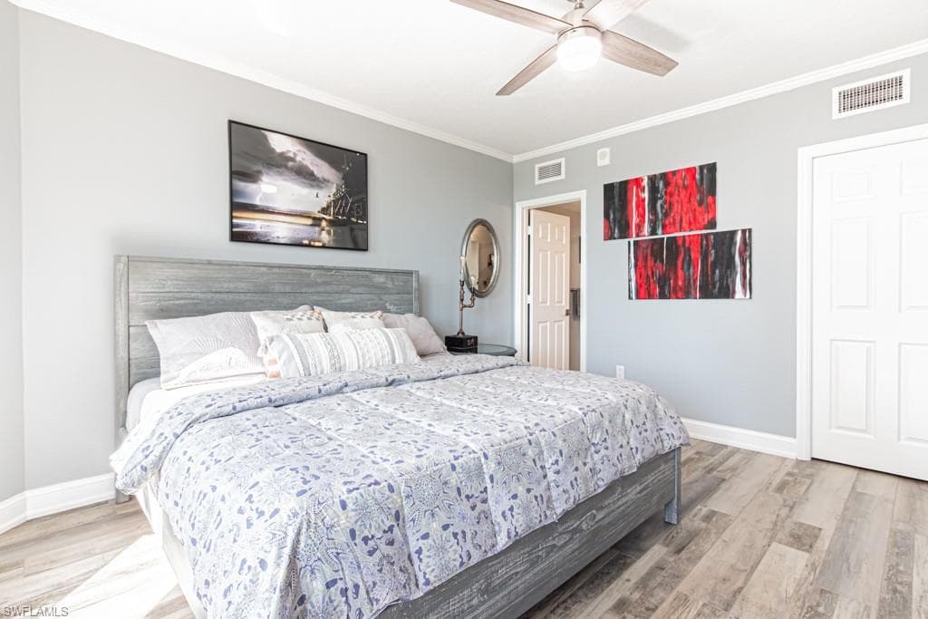 6075 Pelican Bay Blvd 203, Naples, FL 34108-31