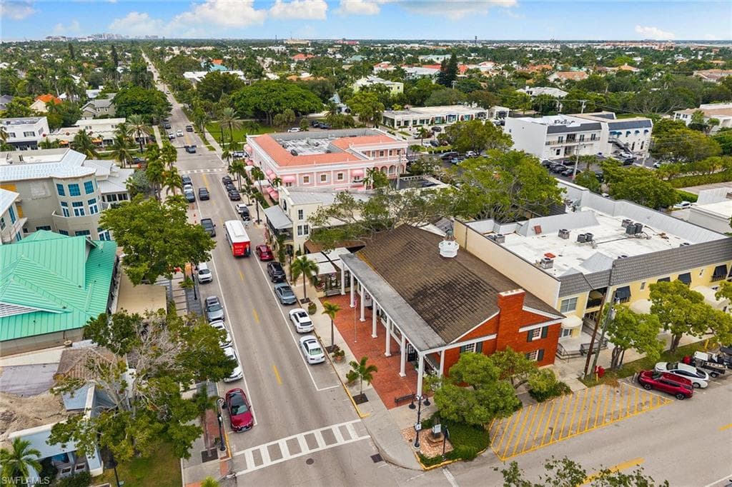 1145 4th St S 5, Naples, FL 34102-28