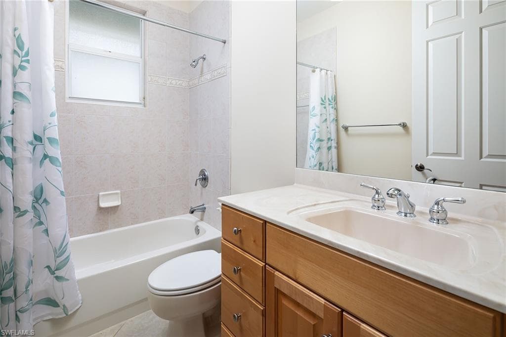 3105 Terramar Dr, Naples, FL 34119-24