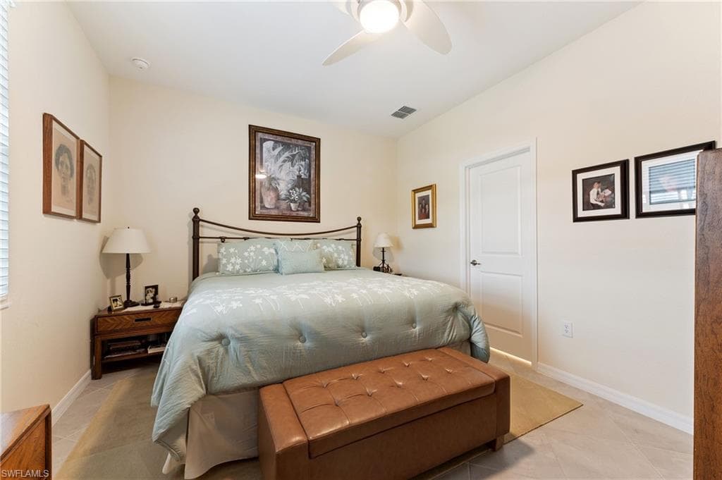 2652 Vine Ave, Naples, FL 34120-12