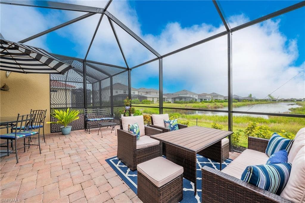 2652 Vine Ave, Naples, FL 34120-19