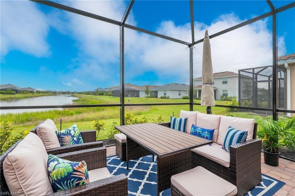 2652 Vine Ave, Naples, FL 34120-23