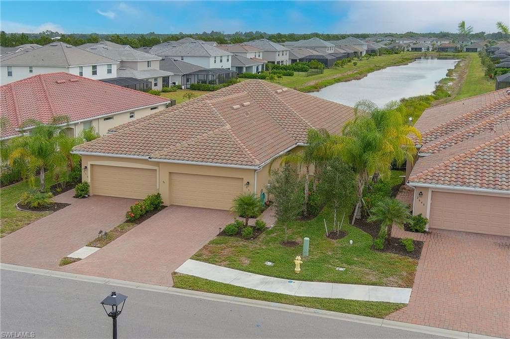 2652 Vine Ave, Naples, FL 34120-26