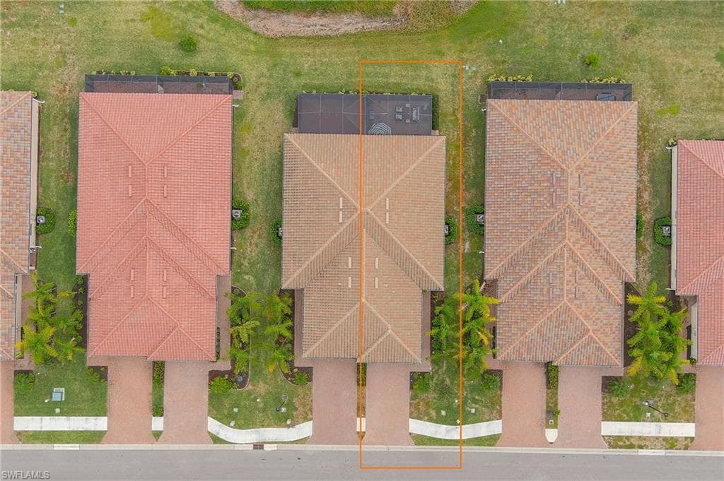 2652 Vine Ave, Naples, FL 34120-32