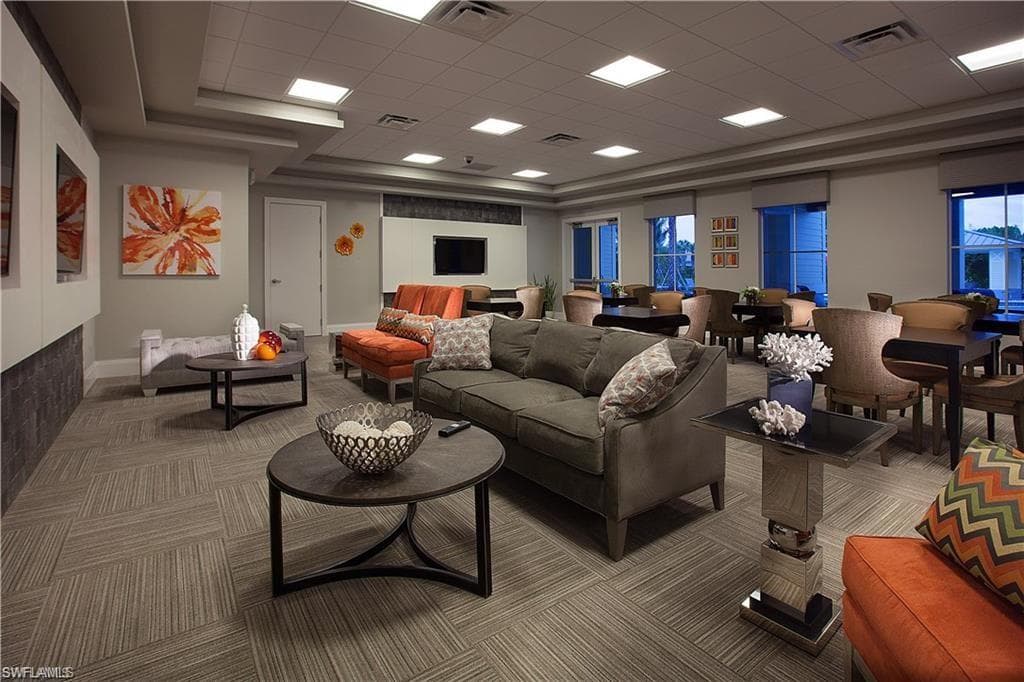 2652 Vine Ave, Naples, FL 34120-40