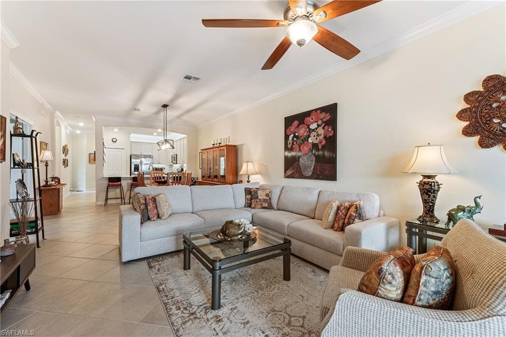 2652 Vine Ave, Naples, FL 34120-4