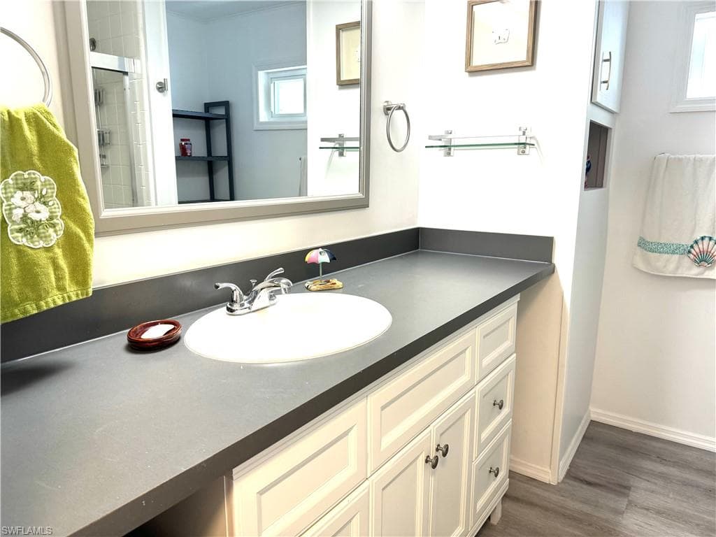 4693 Leilani Ln, Bonita Springs, FL 34134-9