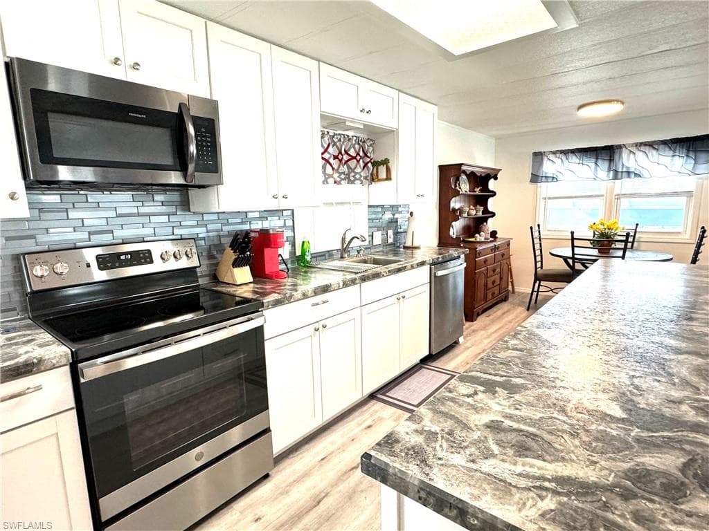 4693 Leilani Ln, Bonita Springs, FL 34134-3