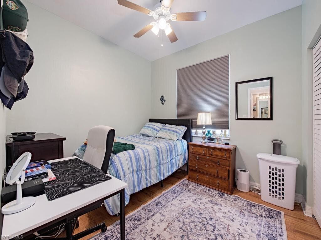 2346 Butterfly Palm Dr, Naples, FL 34119-12