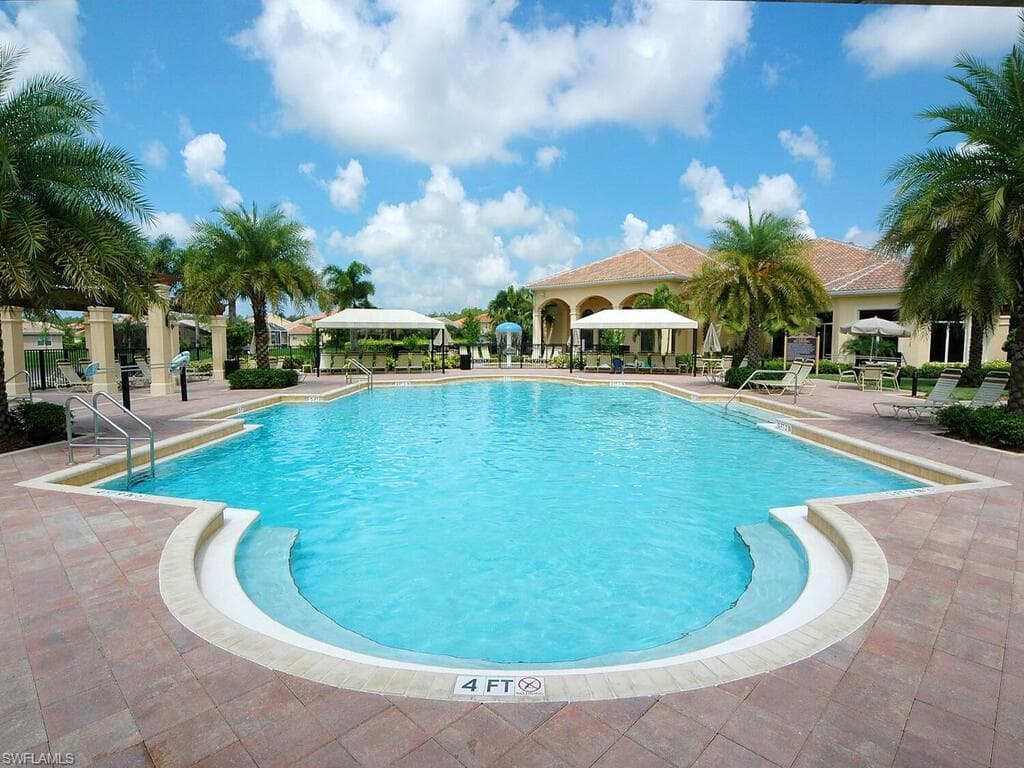 2346 Butterfly Palm Dr, Naples, FL 34119-18