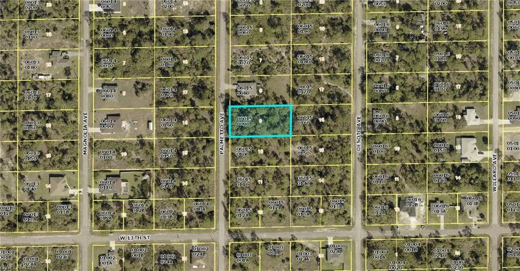 1306 Palmetto Ave, Lehigh Acres, FL 33972-3