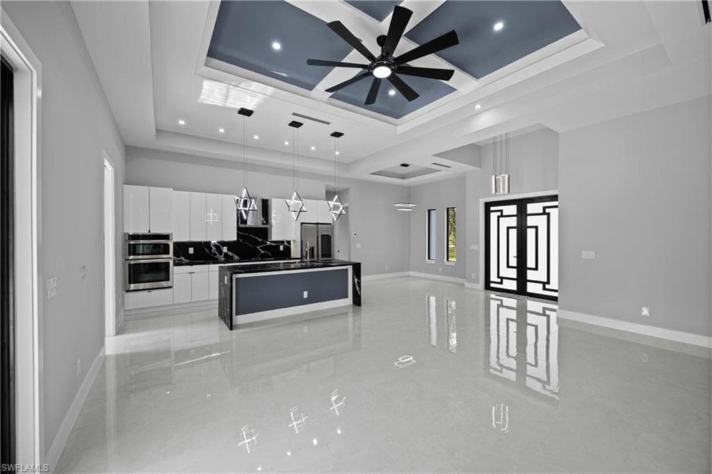 2744 8th Ave NE, Naples, FL 34120-10