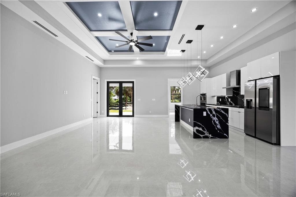 2744 8th Ave NE, Naples, FL 34120-11