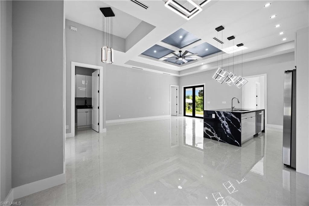 2744 8th Ave NE, Naples, FL 34120-12