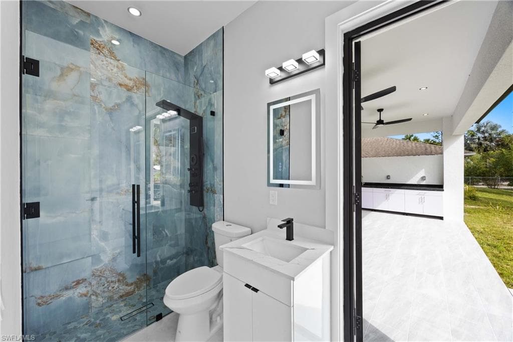 2744 8th Ave NE, Naples, FL 34120-29