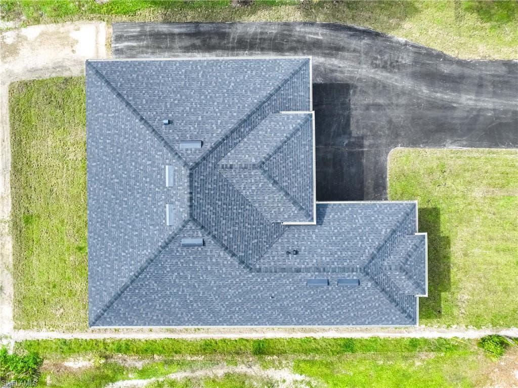 2744 8th Ave NE, Naples, FL 34120-40