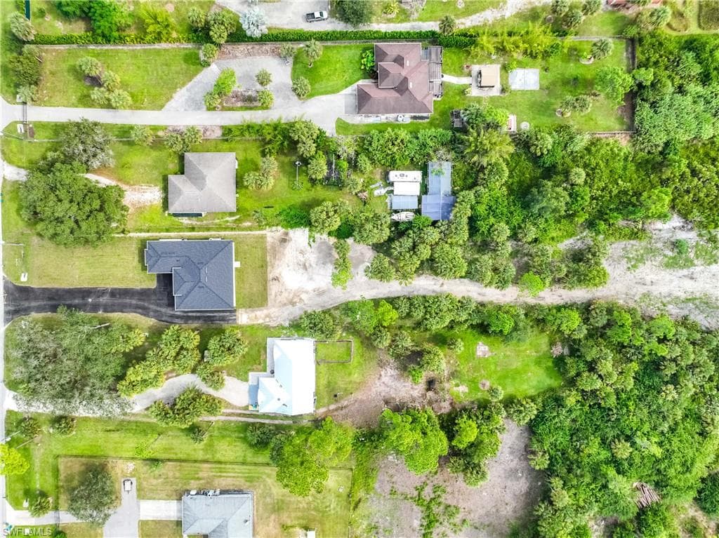 2744 8th Ave NE, Naples, FL 34120-41