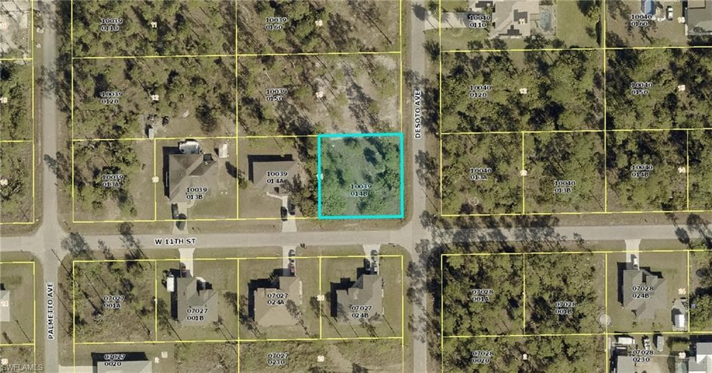 800 11th St, Lehigh Acres, FL 33972-2