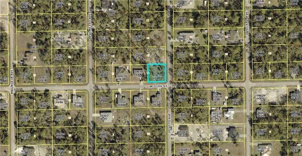 800 11th St, Lehigh Acres, FL 33972-3