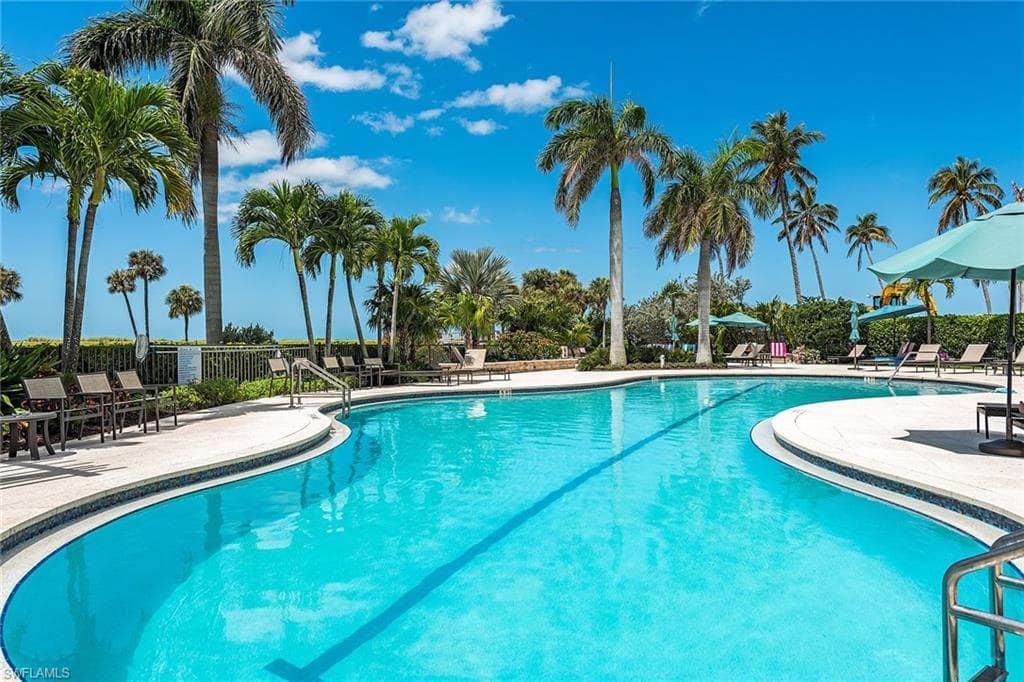 4251 Gulf Shore Blvd N 19d, Naples, FL 34103-14