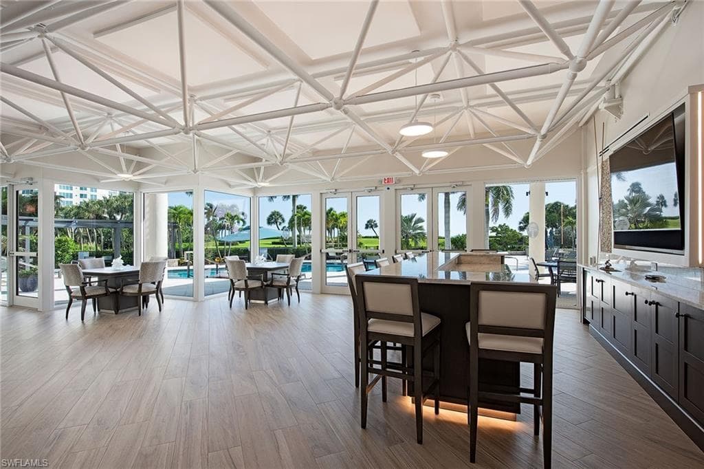 4251 Gulf Shore Blvd N 19d, Naples, FL 34103-15