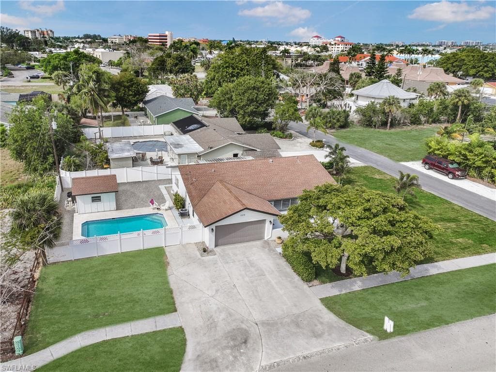 320 Marco Lake Dr, Marco Island, FL 34145-21