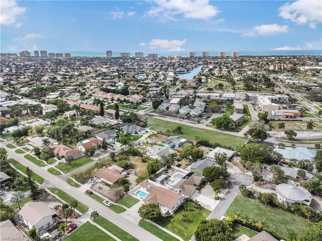 320 Marco Lake Dr, Marco Island, FL 34145-26