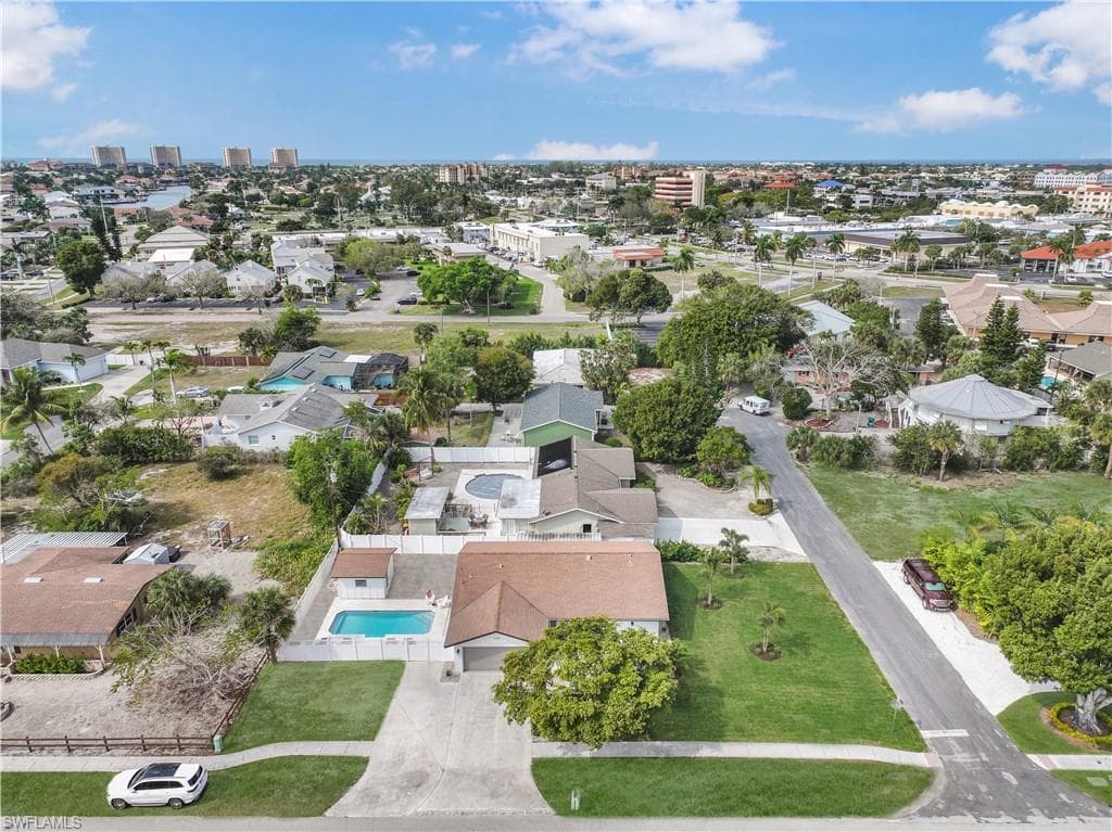 320 Marco Lake Dr, Marco Island, FL 34145-29