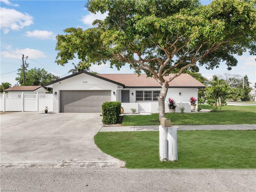 320 Marco Lake Dr, Marco Island, FL 34145-31