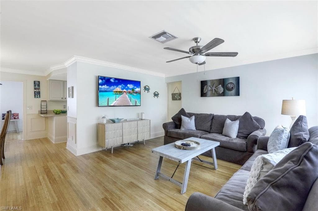 320 Marco Lake Dr, Marco Island, FL 34145-3