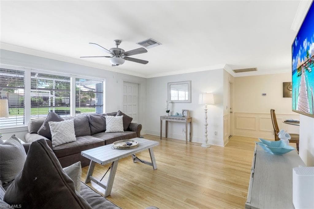 320 Marco Lake Dr, Marco Island, FL 34145-4