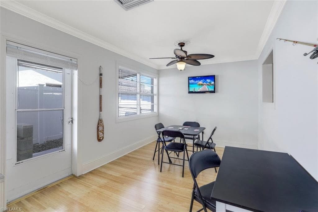 320 Marco Lake Dr, Marco Island, FL 34145-6