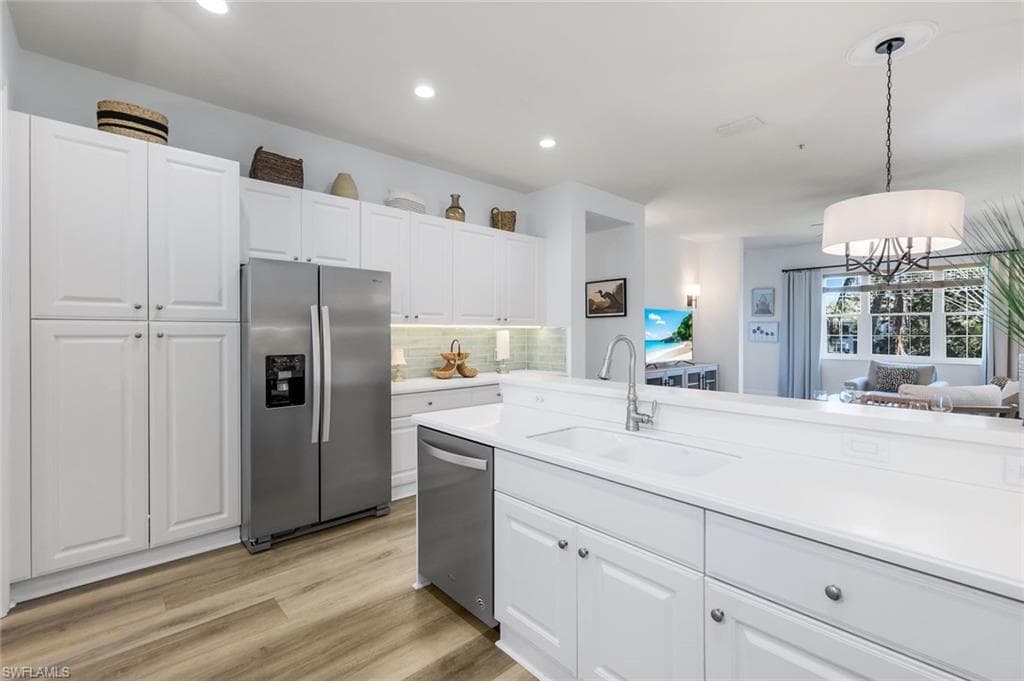 9223 Corfu Ct 202, Naples, FL 34114-10