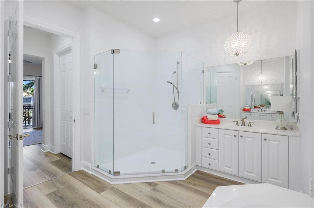 9223 Corfu Ct 202, Naples, FL 34114-27