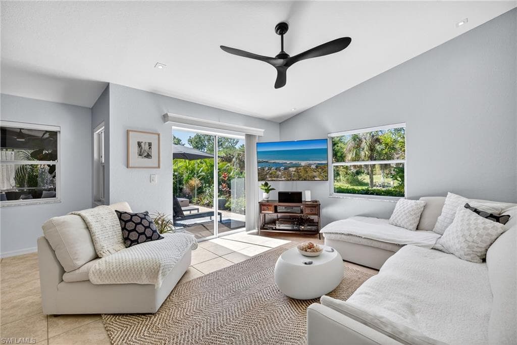 1081 9th St SW, Naples, FL 34117-16