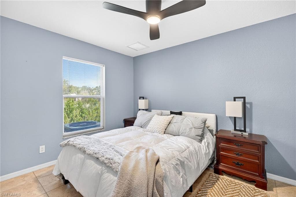 1081 9th St SW, Naples, FL 34117-22