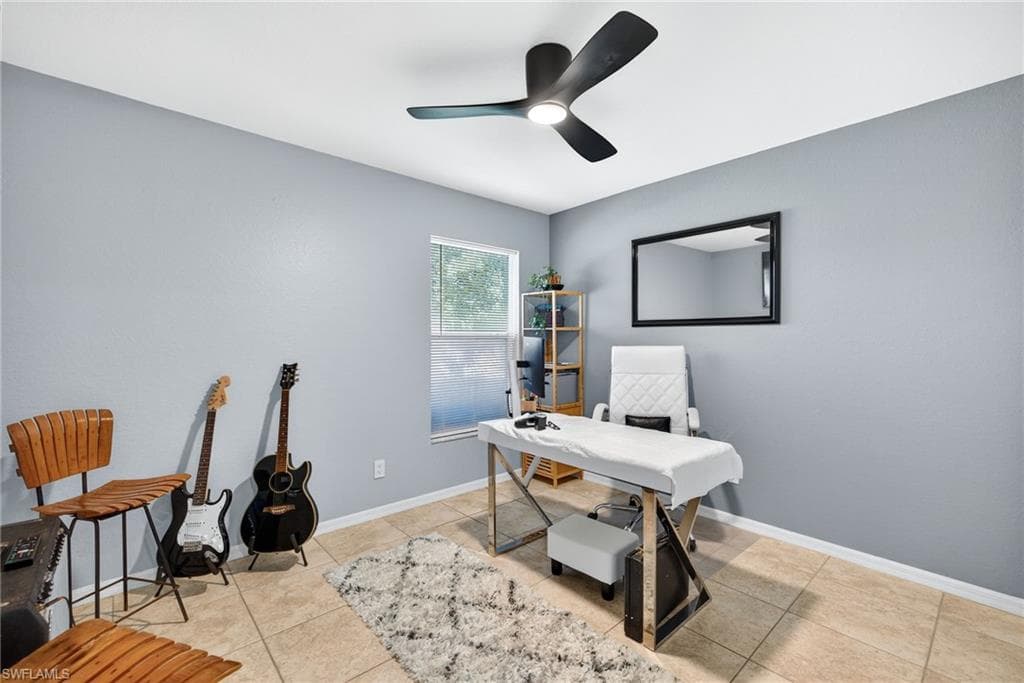 1081 9th St SW, Naples, FL 34117-23