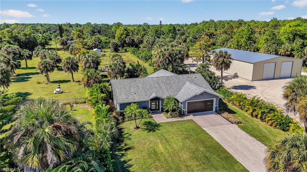 1081 9th St SW, Naples, FL 34117-29